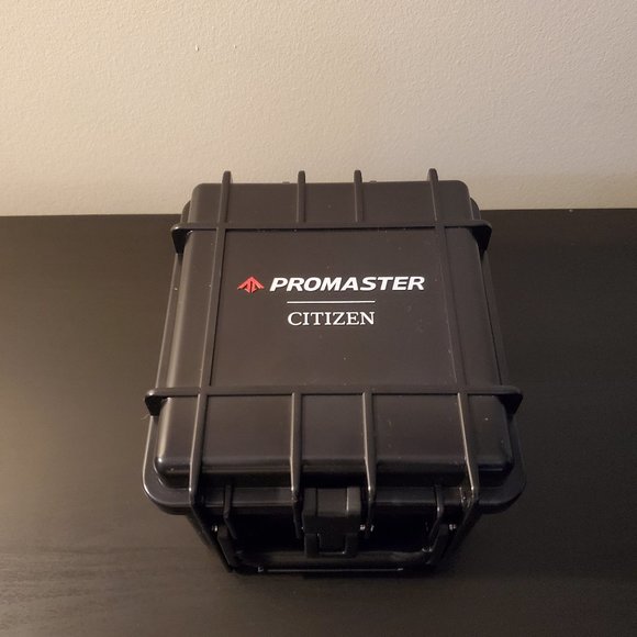 Citizen Eco-Drive Men's Promaster Diver Calendar Black 48mm Watch BJ8050-08E - Picture 2 of 5